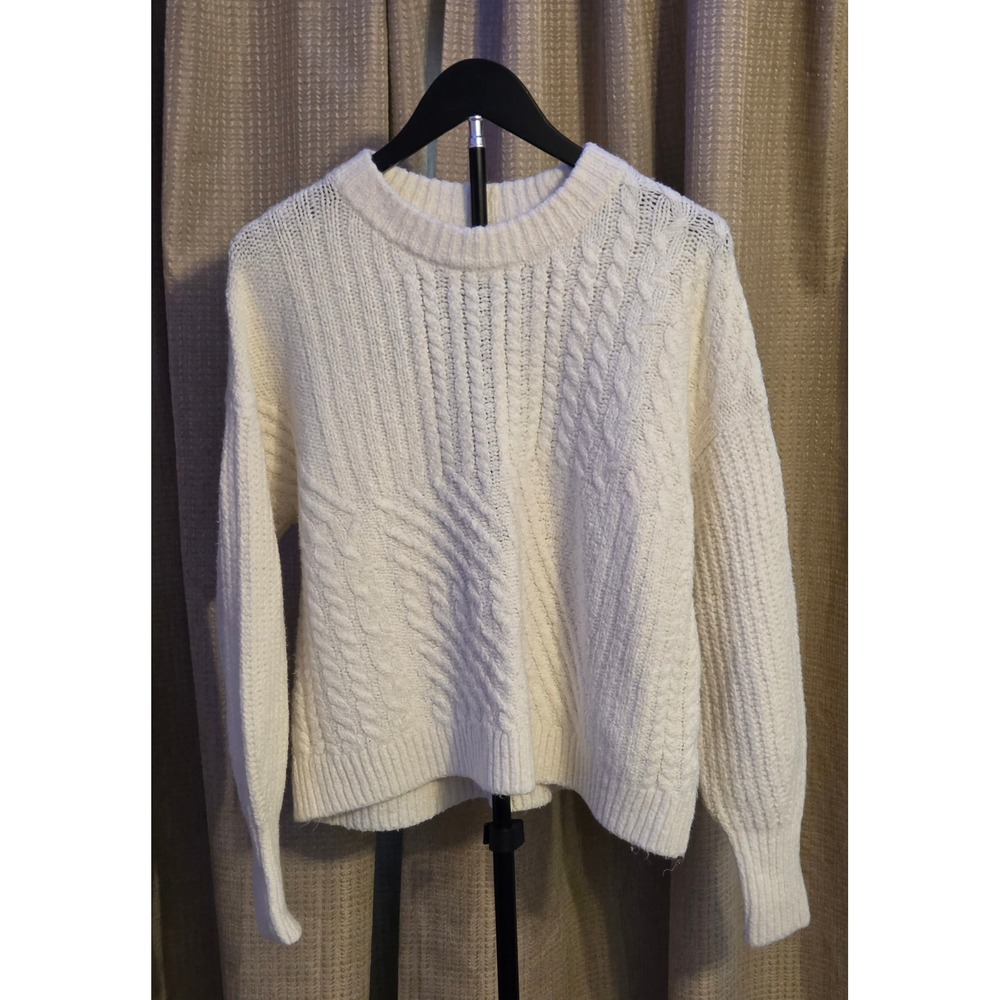 Old Navy Crewneck Cable Pattern Knit Sweater Women's Size Small White